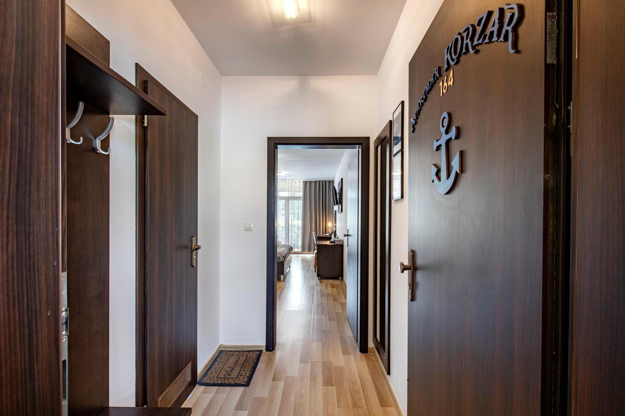 Besenova Apartman Korzar Extérieur photo